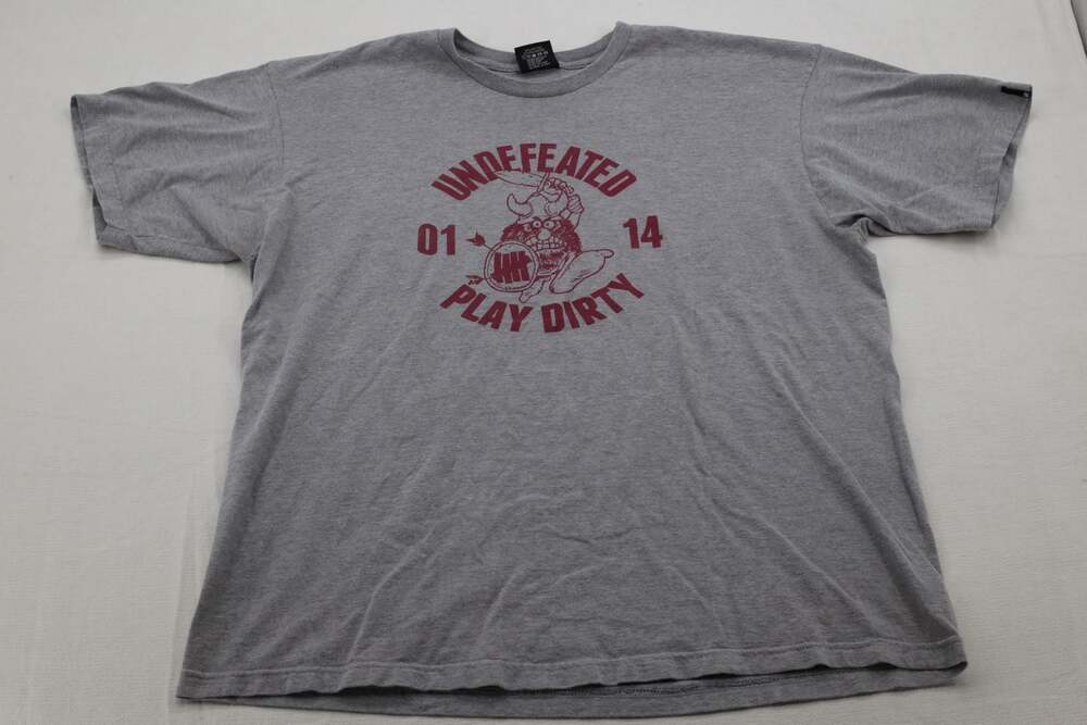 Undefeated Play Dirty Viking T-Shirt Gray 2XL